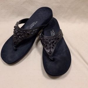 Vionic Black Crystal thong sandals
